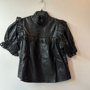NWT Stellah Eyelet Top in Black Sz L